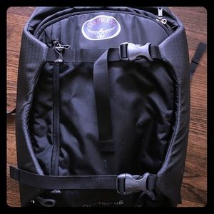 Osprey Porter 46 L carry-on travel bag